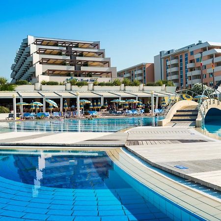 Savoy Beach Hotel & Thermal Spa Bibione Exterior foto